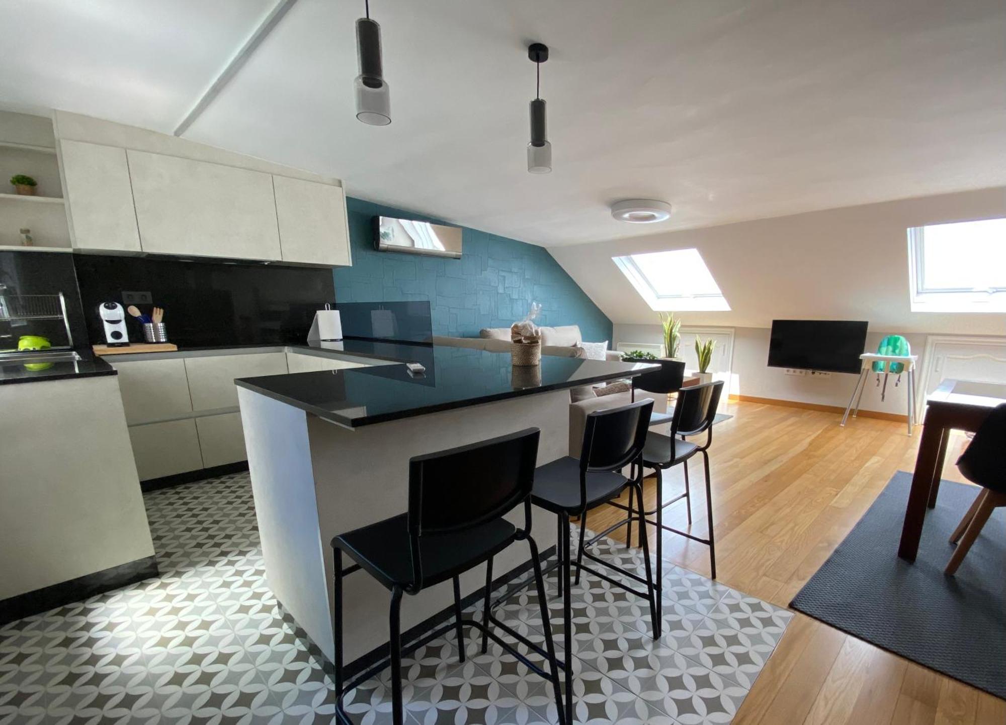 Atico 22 - Centrico, Aire Acondicionado Y Parking Appartement